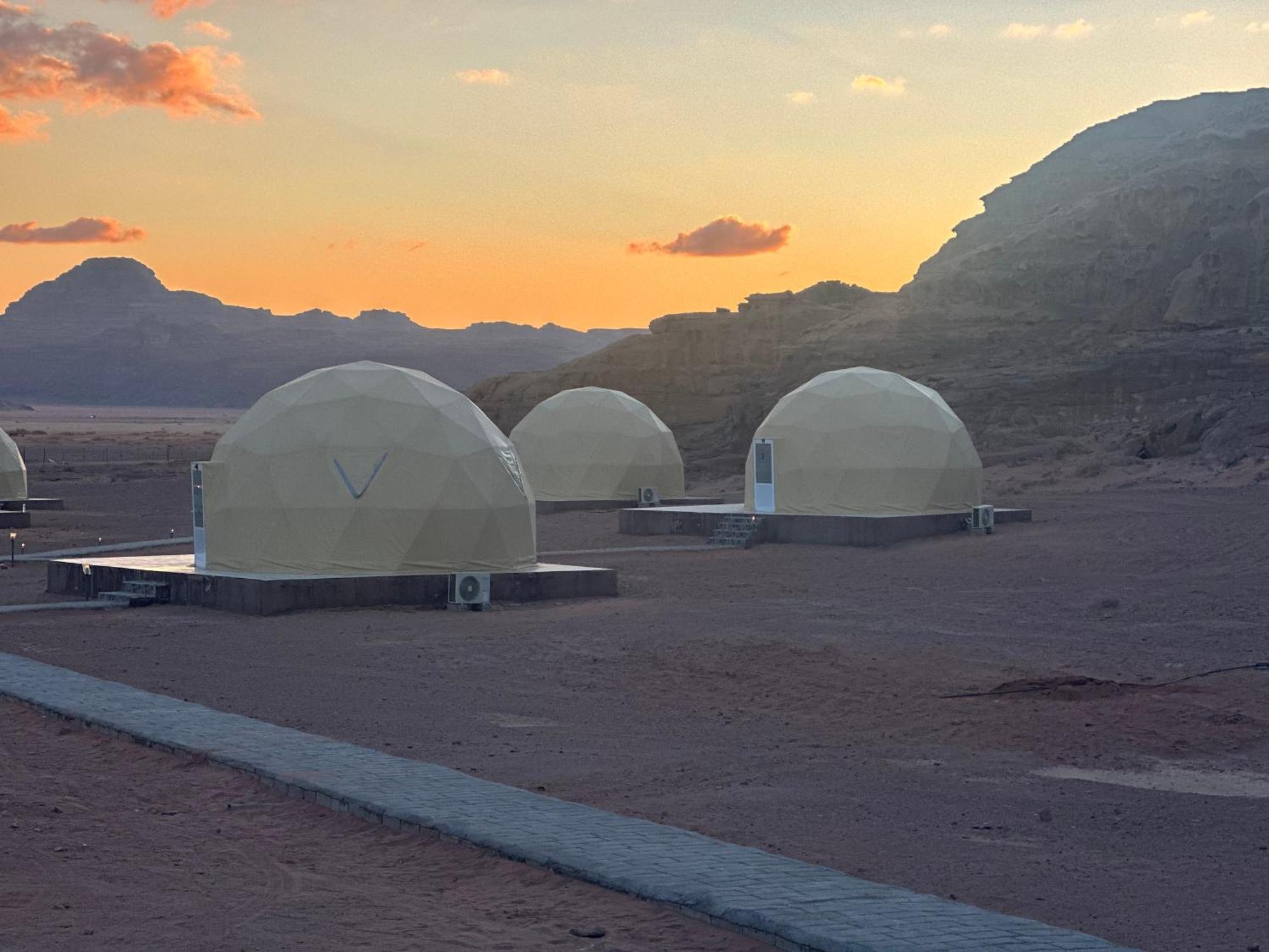 Star Magic Camp Hotel Wadi Rum Ngoại thất bức ảnh