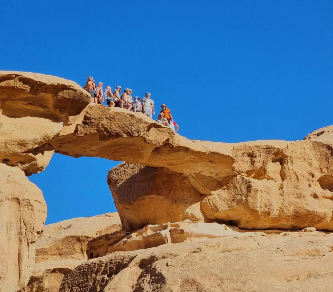 Star Magic Camp Hotel Wadi Rum Ngoại thất bức ảnh