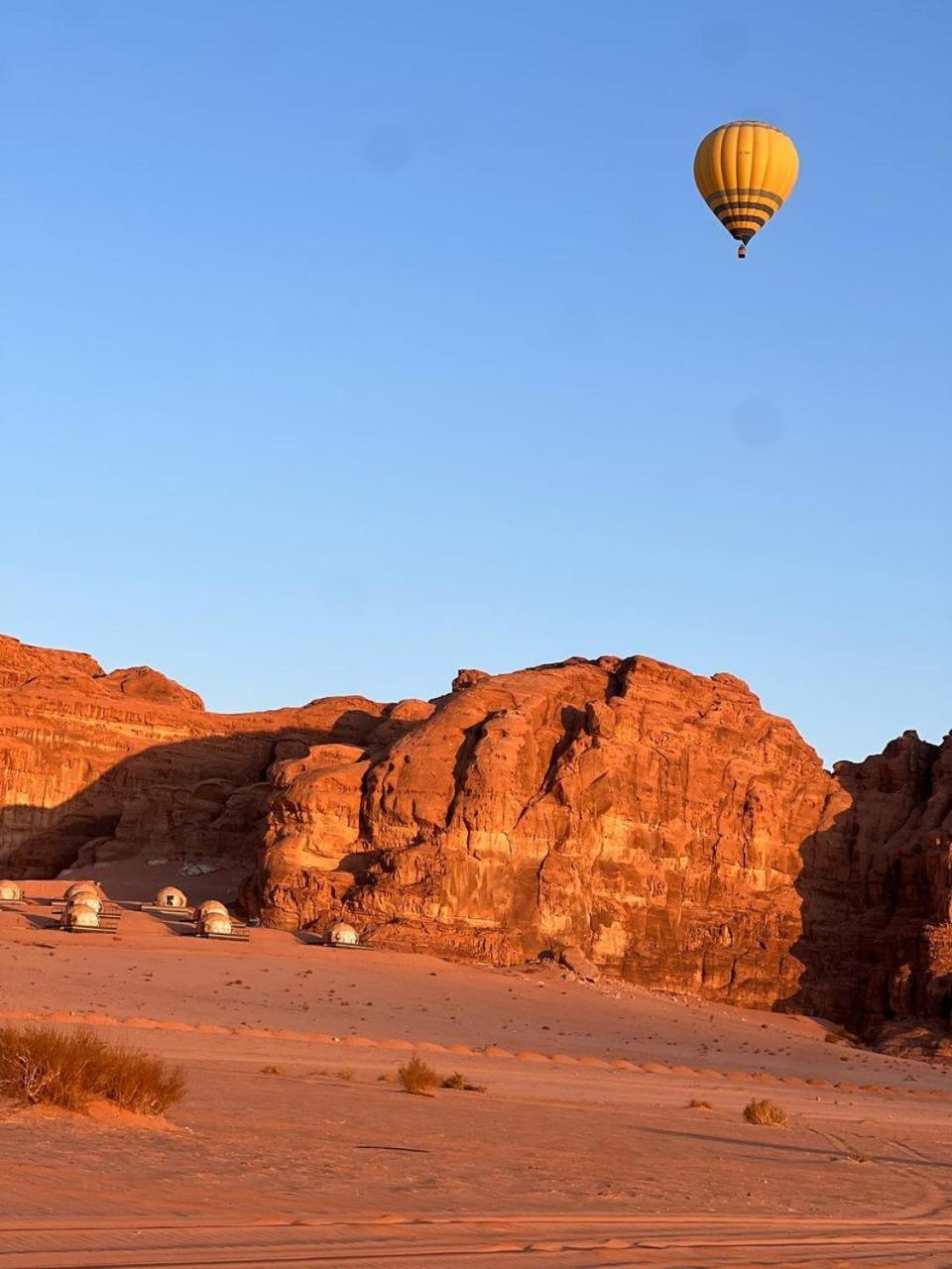 Star Magic Camp Hotel Wadi Rum Ngoại thất bức ảnh